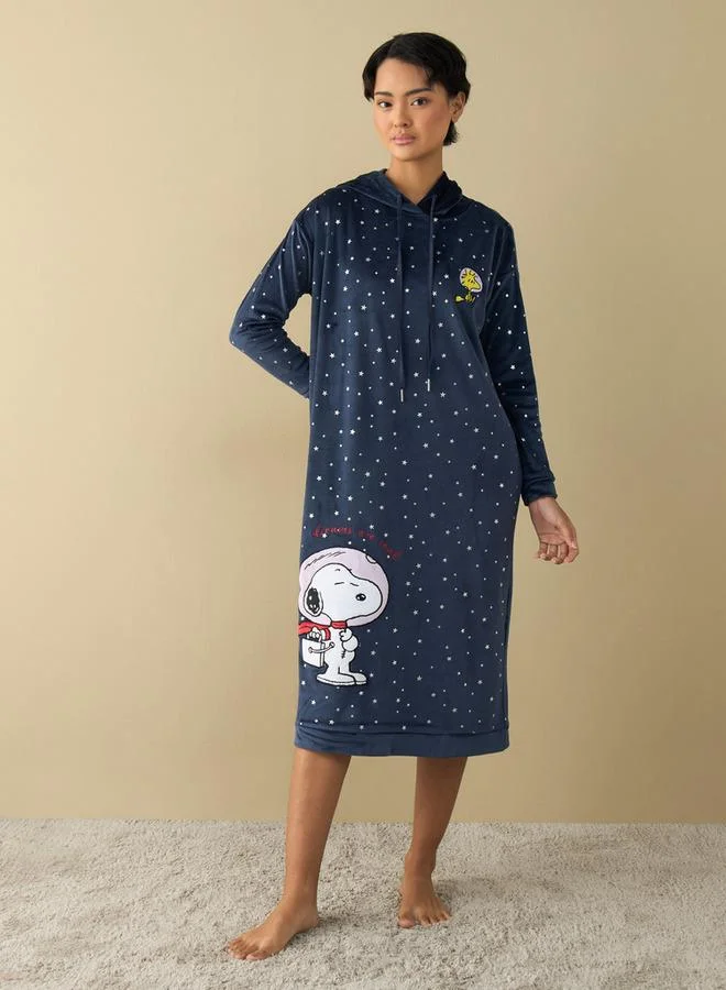 Splash FAV Snoopy Print Hooded Sleepshirt with Long Sleeves