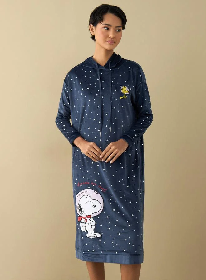 Splash FAV Snoopy Print Hooded Sleepshirt with Long Sleeves