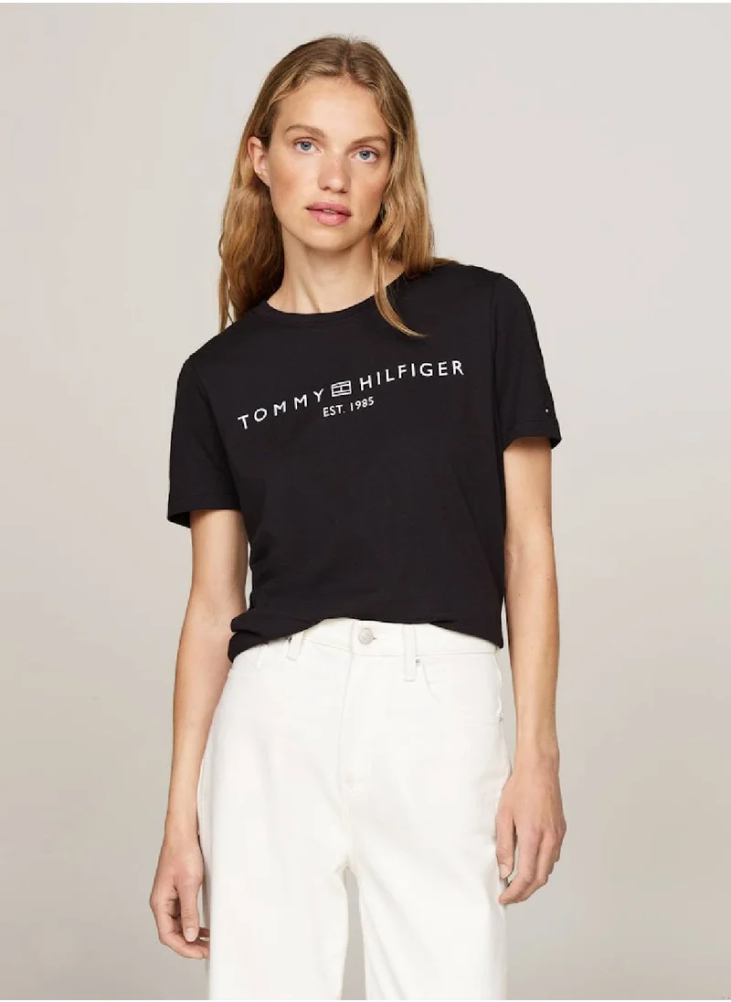 TOMMY HILFIGER Women's  Curve Signature Logo Flag  T-Shirt, Black - Cotton