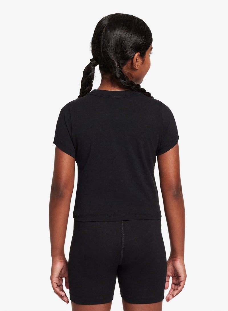 Nike Youth Nsw Slim Fit Cropped T-Shirt - Image 2