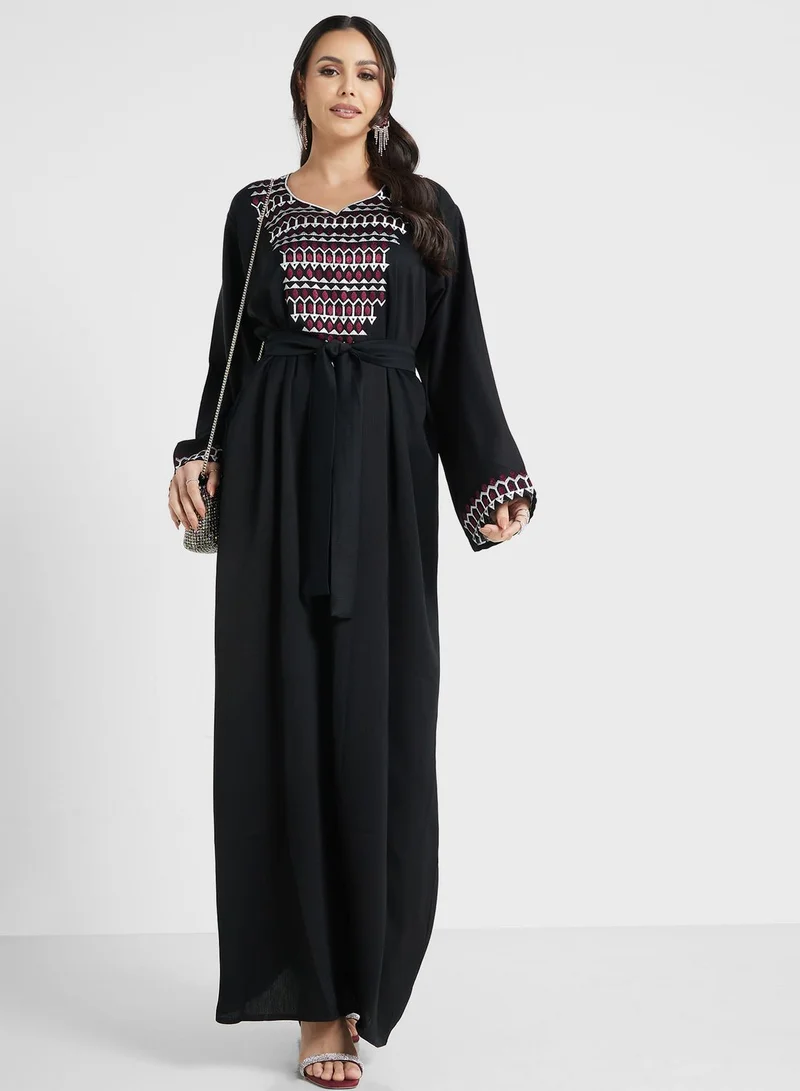 hayas closet Embroidered Belted Black Jalabiya