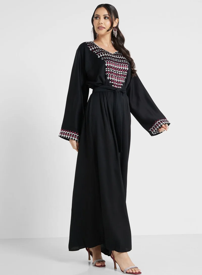 hayas closet Embroidered Belted Black Jalabiya