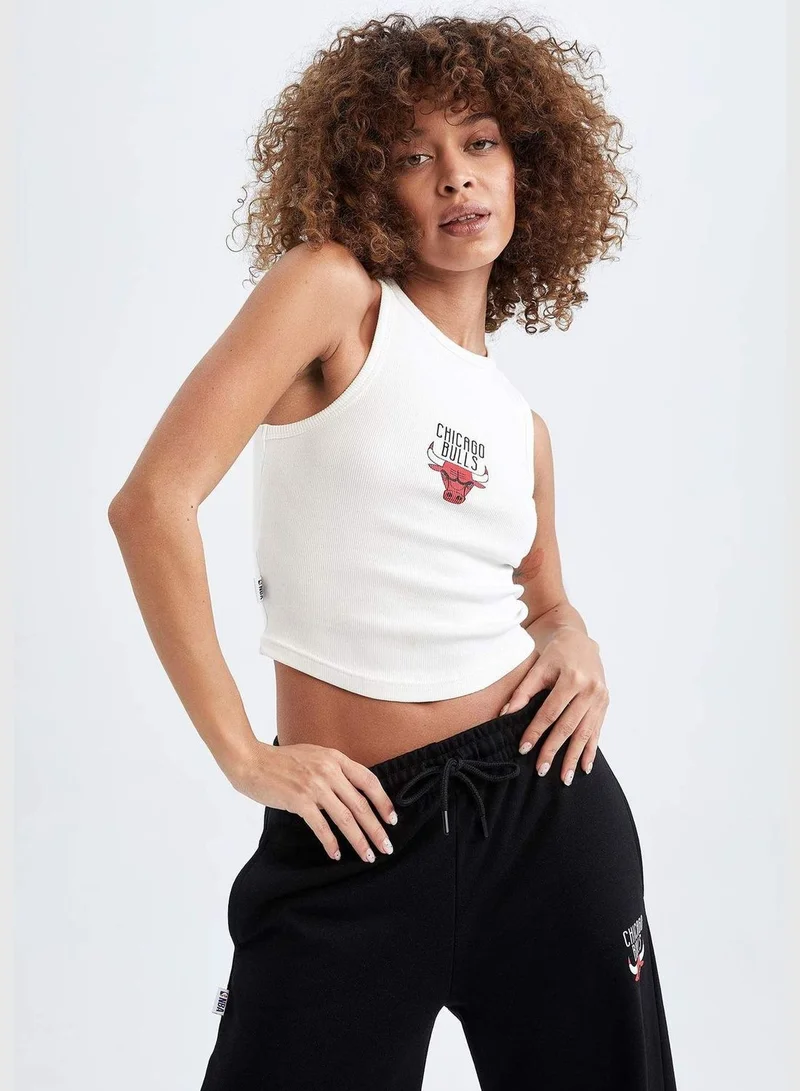 ديفاكتو Woman NBA Chicago Bulls Licenced Round Collar Strappy Knitted Crop Top