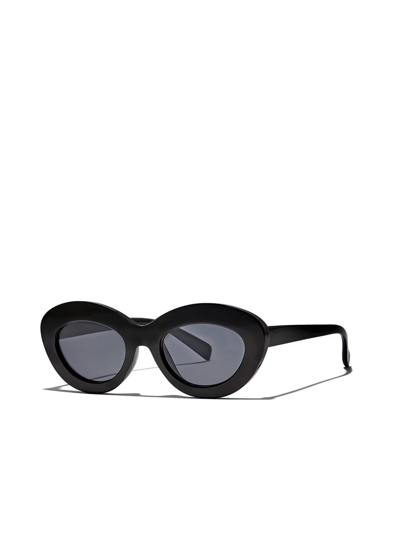 Blackout BlackOut ROSIE Women's Oval Sunglasses with UV400 Protection - Black