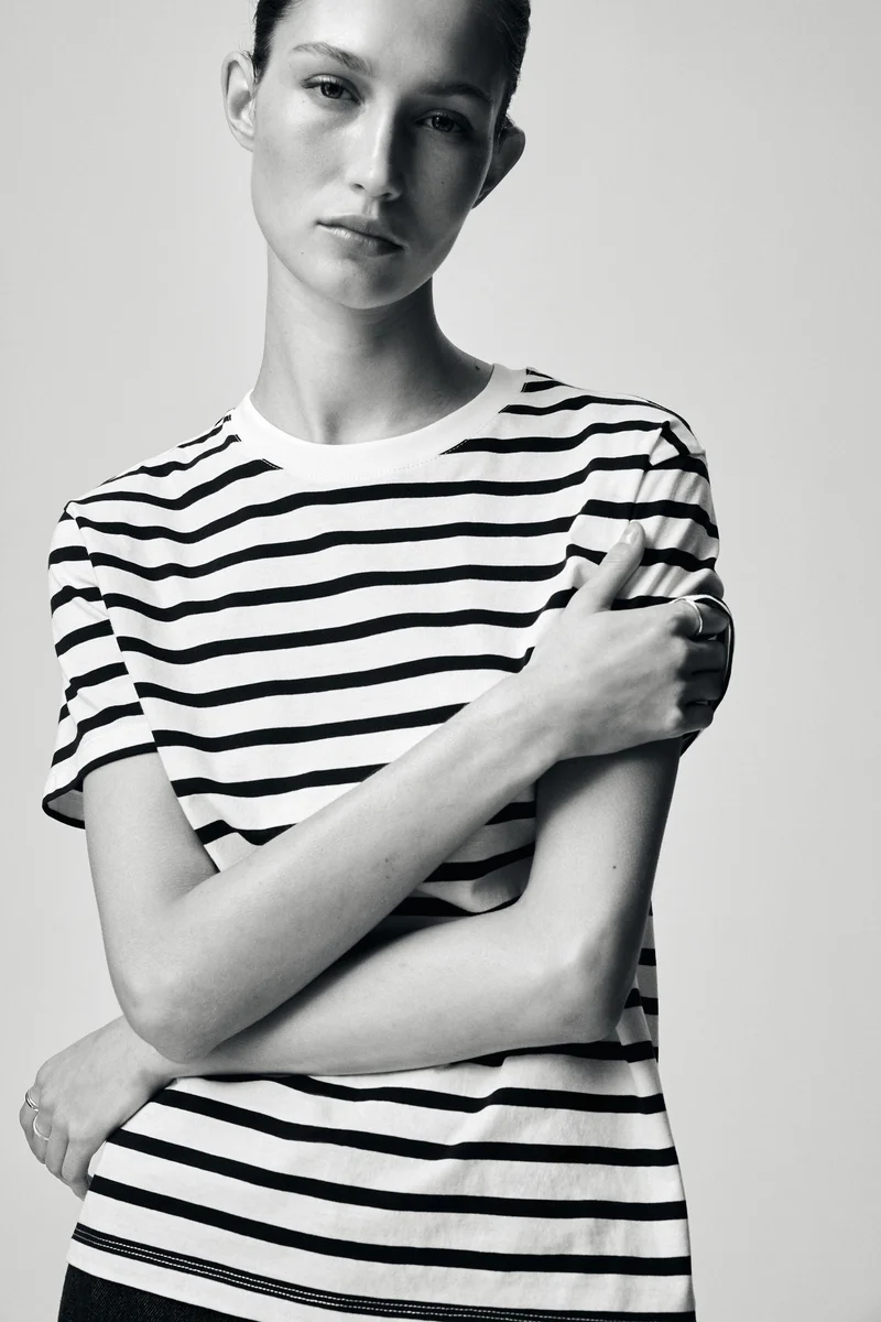 اتش اند ام تي-شيرت قطن