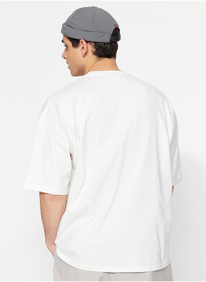 trendyol Men's Oversize/Wide Cut Short Sleeve Color Minimal Embroidery Embroidered Pocket  - Image 5