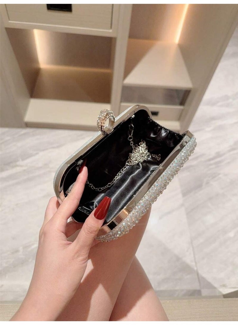شنطة سهرة نسائية كلتش مرصعة بالكريستال الفاخر مع مقبض دائري مرصع مناسبة للحفلات والمناسبات - Image 5