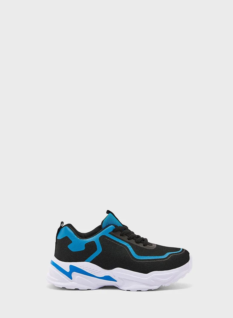 Pinata Mesh Lace Up Trainer