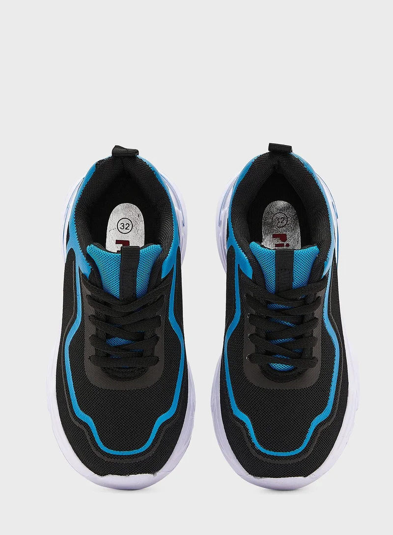 Pinata Mesh Lace Up Trainer