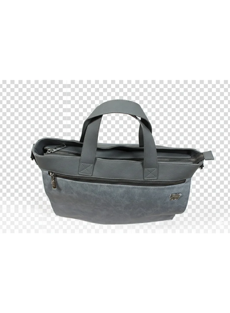 دكني حقيبة كروسبودي رجالية من DKNY بشعار بارز وحزام قابل للتعديل - رمادي (DKNY-5171)