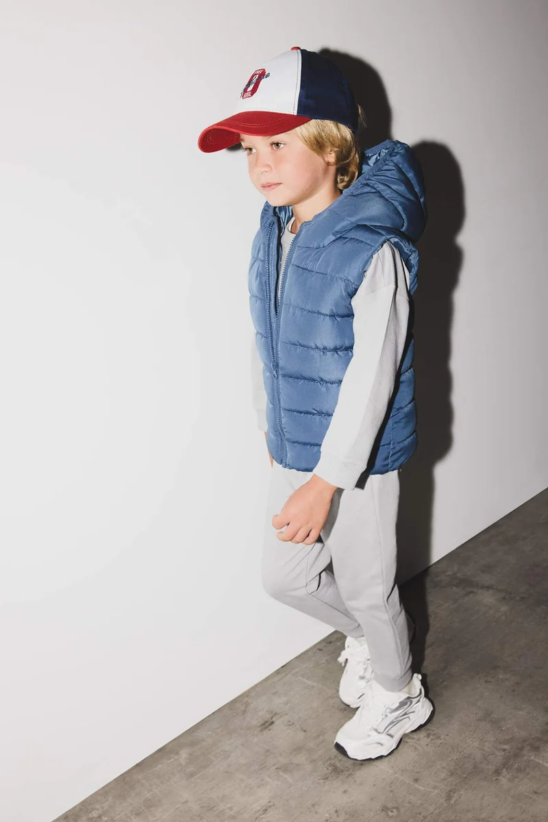 ديفاكتو Baby Boy Hooded Zippered Waterproof Puffer Vest