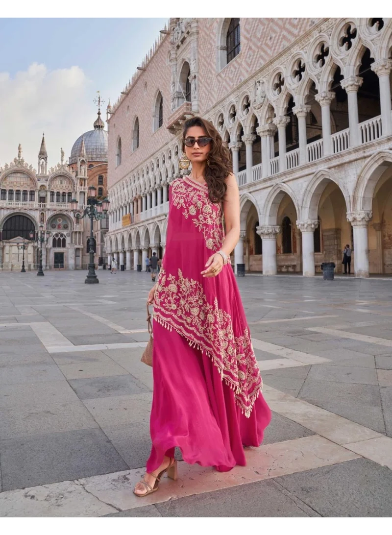 أميا Salwar-suit-set-with-crepe-embroidered