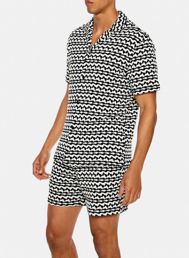 FOREVER 21 Textured Geo Cuban-Collar Shirt  - Image 4
