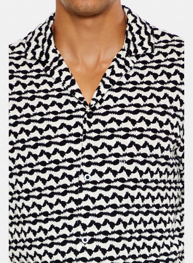 FOREVER 21 Textured Geo Cuban-Collar Shirt  - Image 3