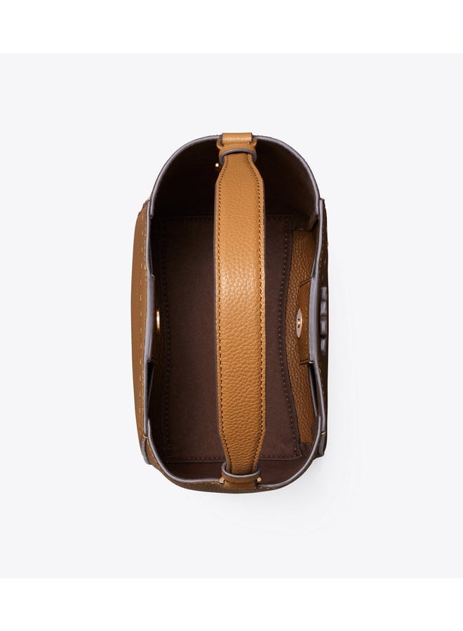 توري بورش حقيبة دلو من جلد العجل بالحصى البني وحقيبة كروس على كتف واحد - Image 5