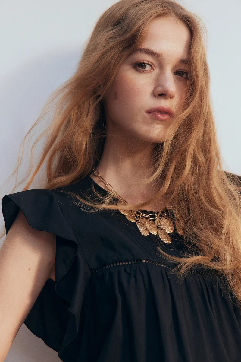 H&M Flutter-sleeved blouse