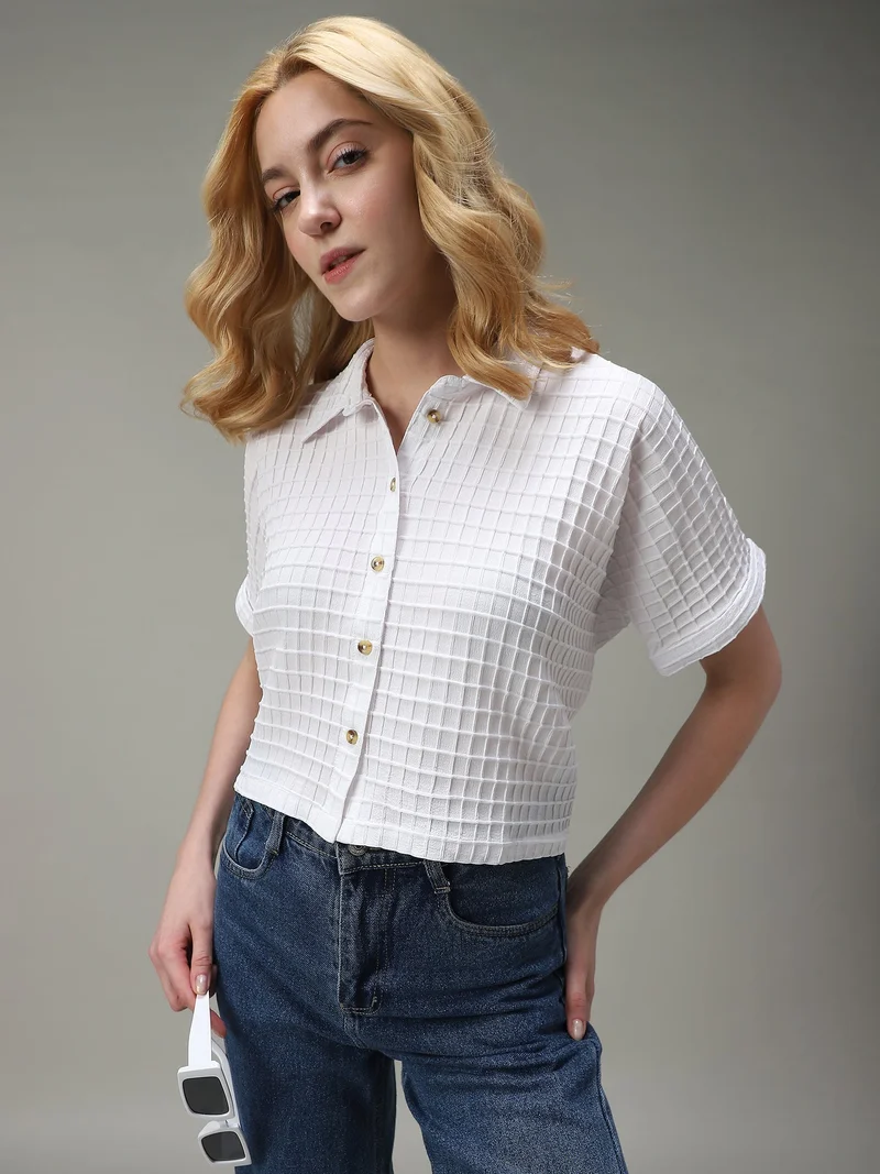 OUTZIDR White Cropped Flowy Shirt