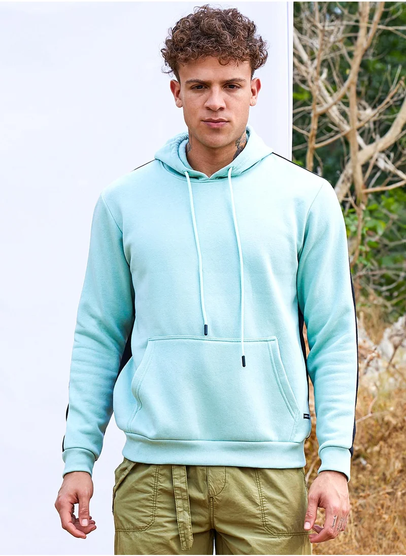 كامبوس سوترا Men's Sage Green Pullover Hoodie With Contrast Back