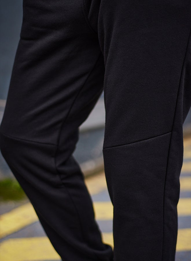 Black Regular Cut Text Print Detailed Sweatpants TMNAW25EA00003