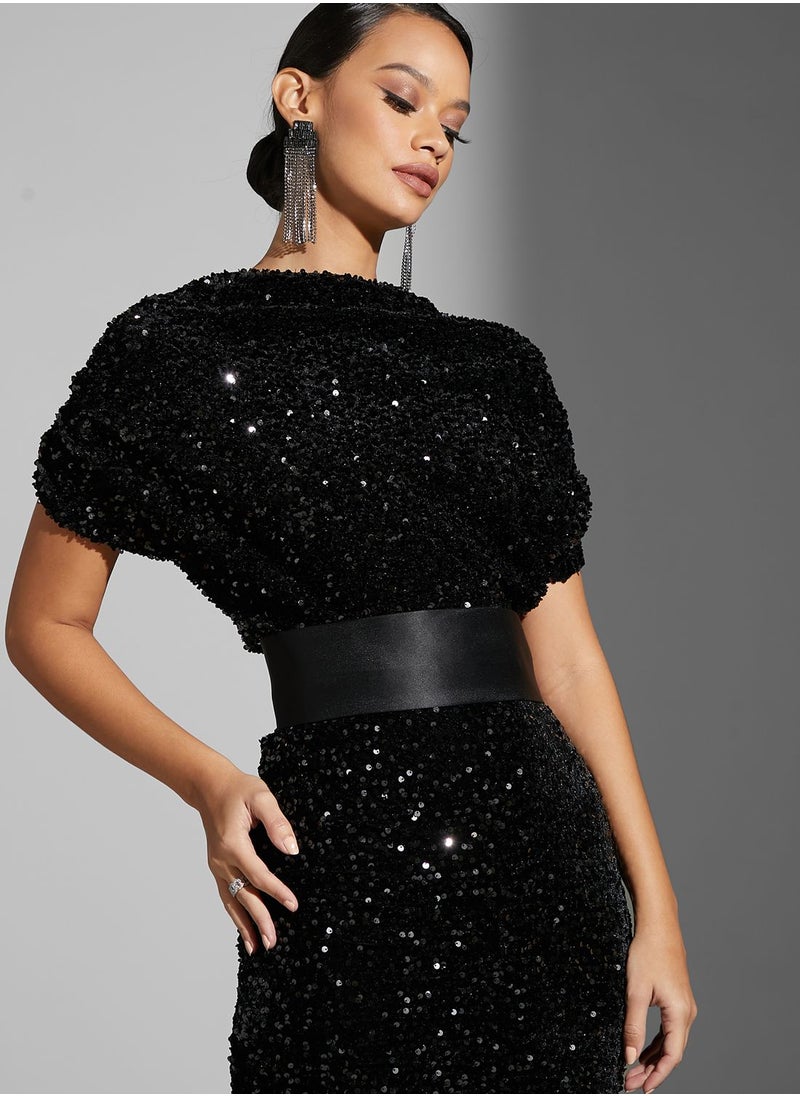 Namshi x Zena Louay Sequinned Gown  - Image 3