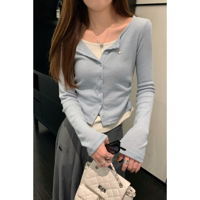 2025 Early Spring Contrast Color Single-Breasted Fake Two-Piece Pleated Design Long Sleeve T-Shirt - Image 2