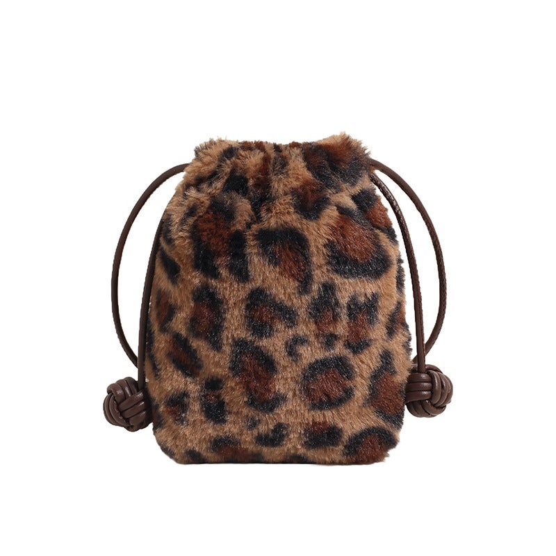 Plush Shoulder Ins Bucket Fashion Bag Sense Korean Style Bag Women'S Winter Trendy Leopard Print Women'S Bag - Image 1