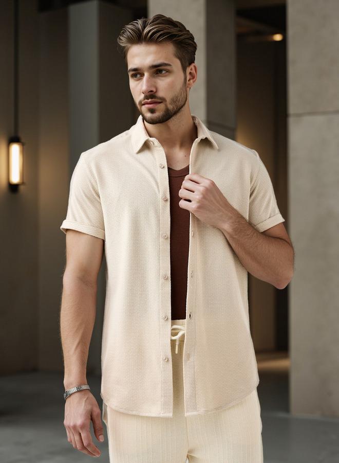 ايكونيك قميص أيكونيك بقصة ضيقة ونقوش مميزة - Image 1