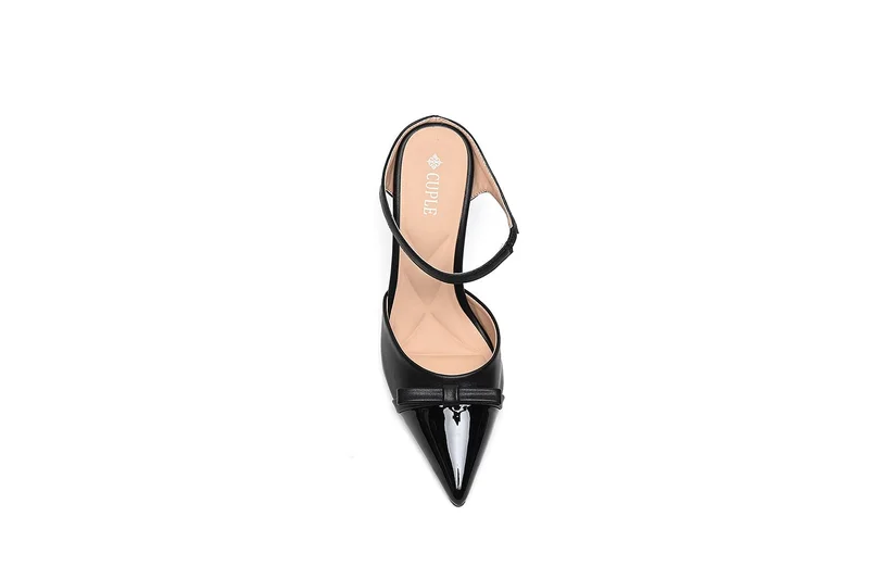 Cuple Two-toned high-heeled pointed shoe