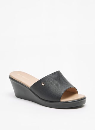 Women Solid Slip-On Sandals with Wedge Heels - pzsku/Z1ACF5F00F98354D83484Z/45/_/1723561978/79109995-05eb-405e-a37c-321157e407ad