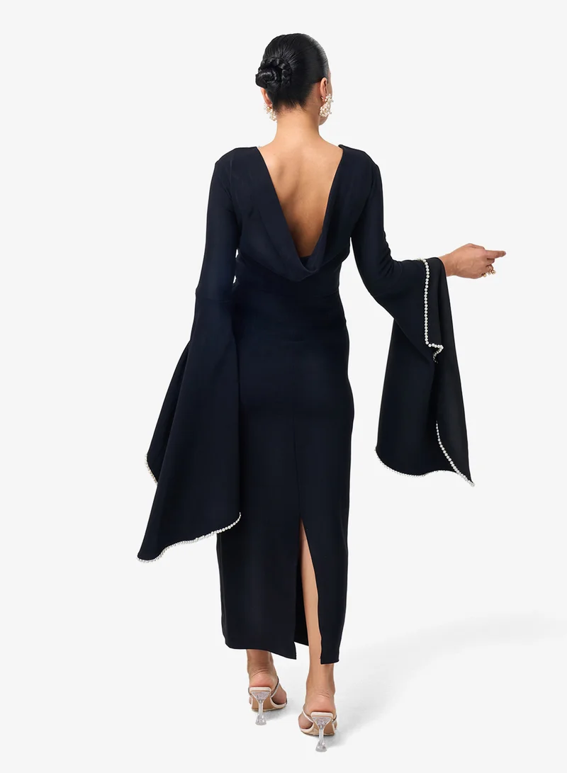 Threadz by Ajooni Flared Sleeve Crew Neck Midi Dress