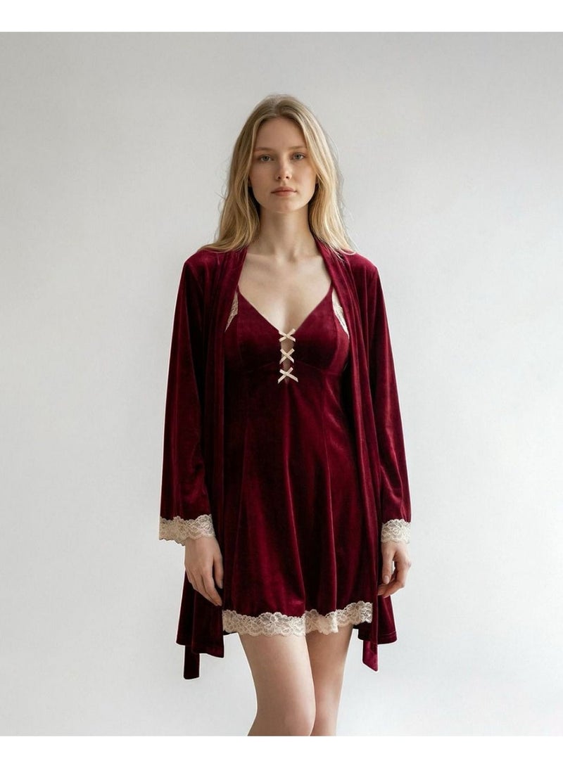 Velvet lingerie set with wide sleeves and lace trim - Image 1