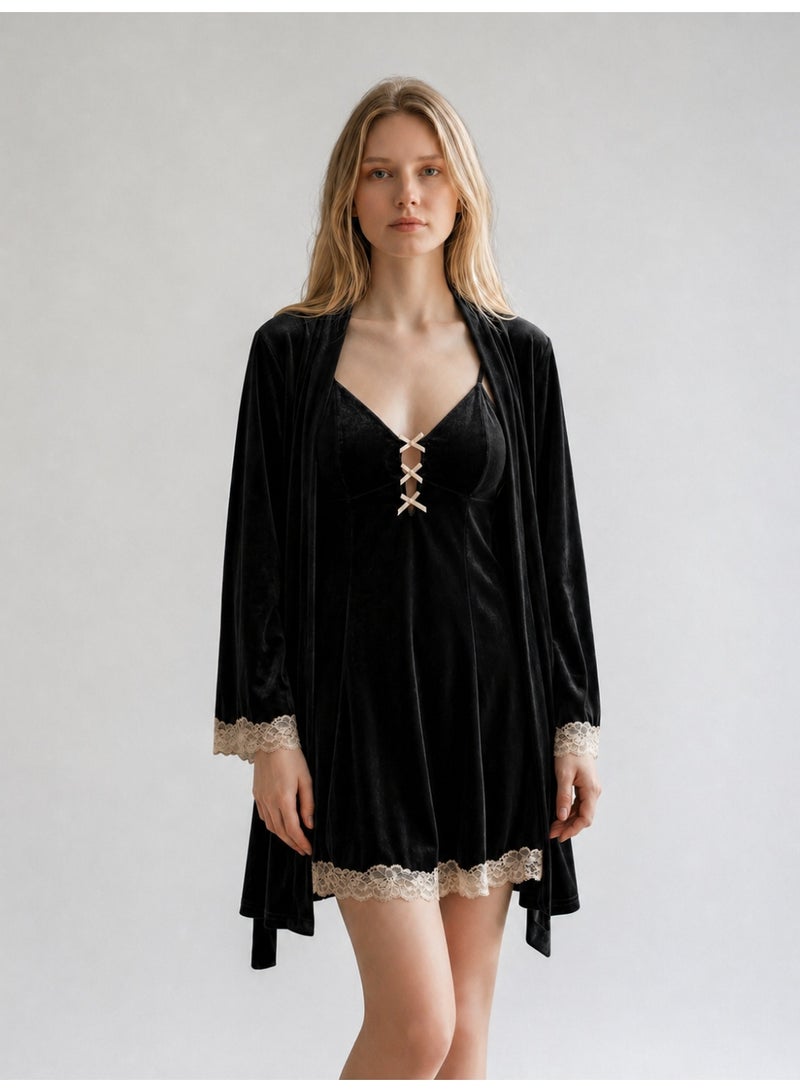 Velvet lingerie set with wide sleeves and lace trim - Image 5