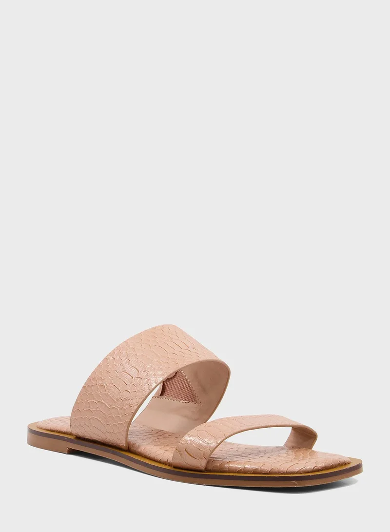 ديون لندن Luana Flat Sandals