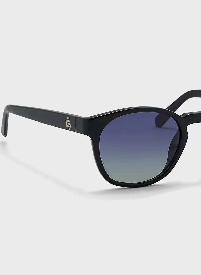 GUESS Round Shape Sunglasses
