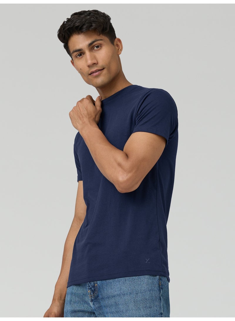 اكس واي اكس اكس تي شيرت رجالي من القطن بقصّة عادية ورقبة دائرية من XYXX - Image 3