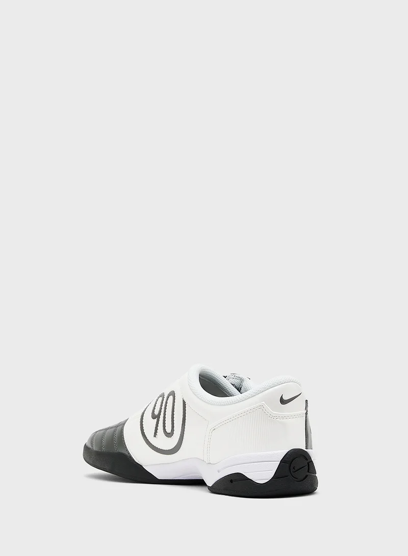 Nike Total 90