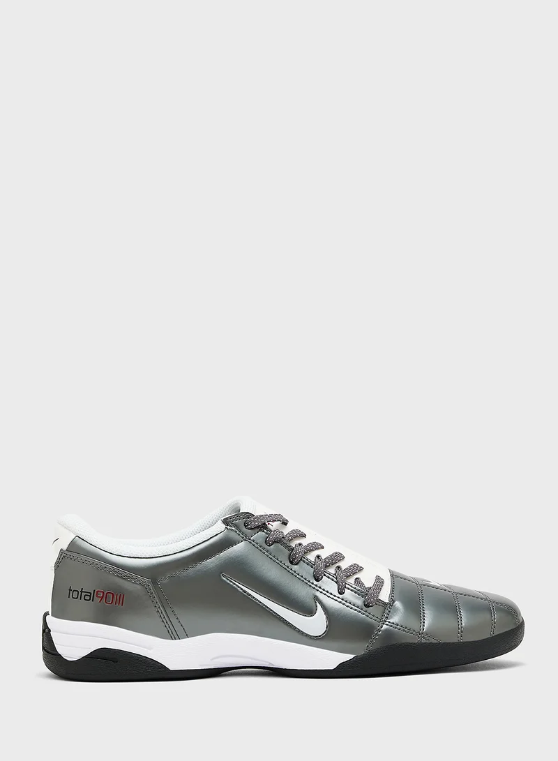 Nike Total 90
