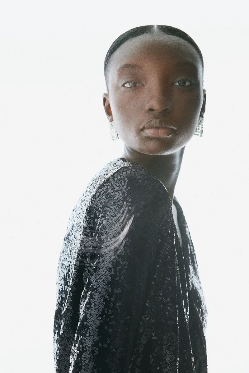 اتش اند ام Sequined Body