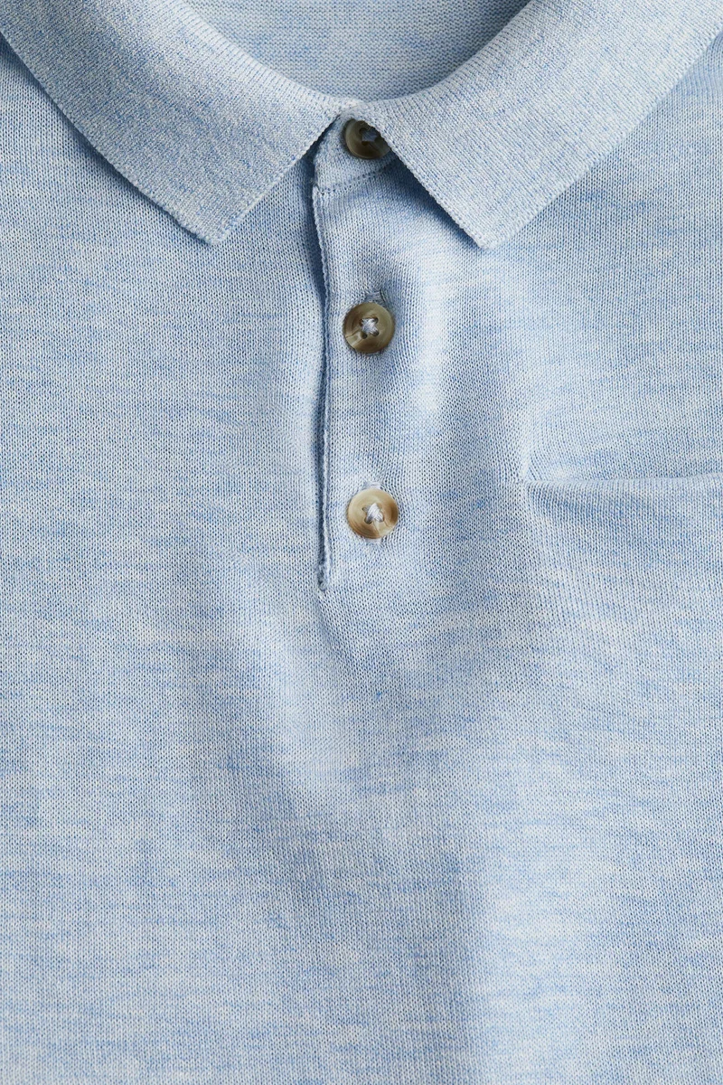 اتش اند ام تي-شيرت بولو من مزيج الحرير