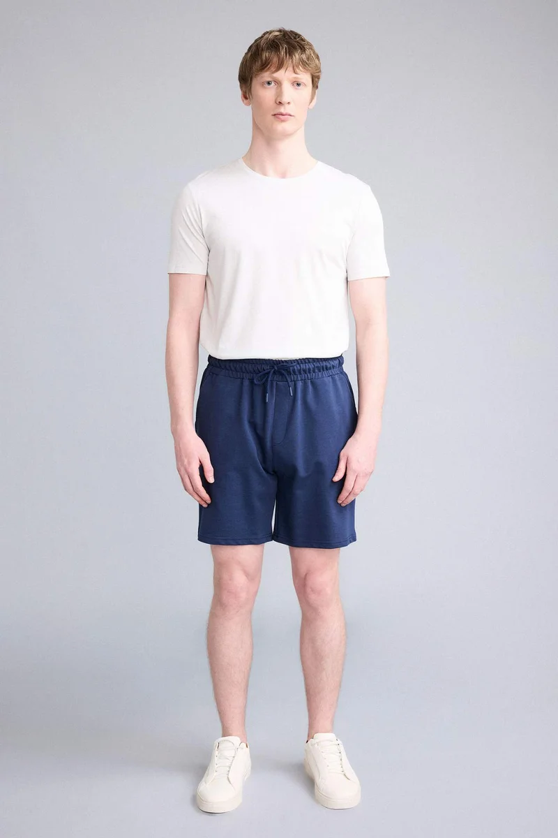 ديفاكتو Regular Fit Thin Sweatshirt Fabric Regular Hem Shorts