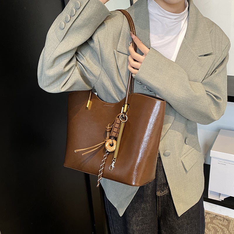 New Large Capacity All-Match Women'S Bag Niche High-End Fashionable Commuter Women'S Bag Fashionable Vintage Tote Shoulder Bag - Image 3