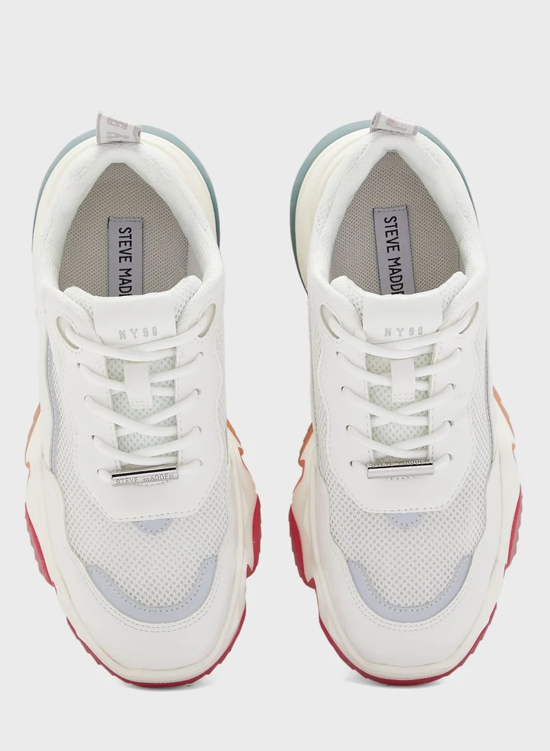 STEVE MADDEN Charizma Running