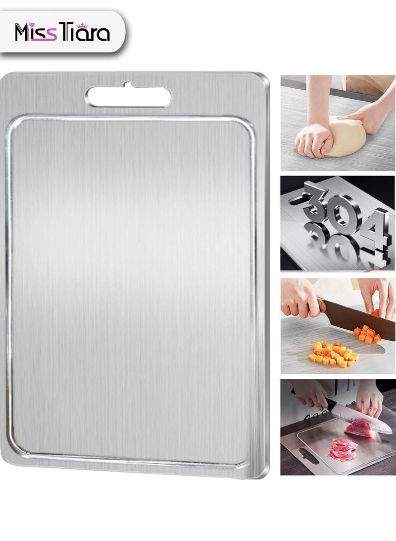 MissTiara لوح تقطيع من الفولاذ المقاوم للصدأ، ألواح تقطيع تيتانيوم للمطبخ، شفرات كبيرة من SUS 304 للحوم، آمنة للغسل في غسالة الصحون، مع مقبض ومقياس، سهل التنظيف، أواني طهي صلبة، (34*23*0.2 سم) - Image 1