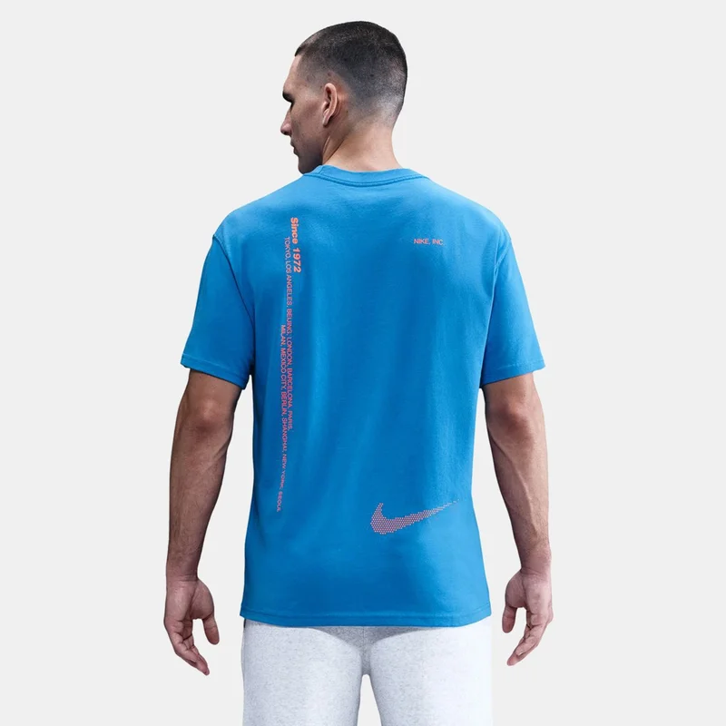 نايكي Men's Sportswear Swoosh T-Shirt
