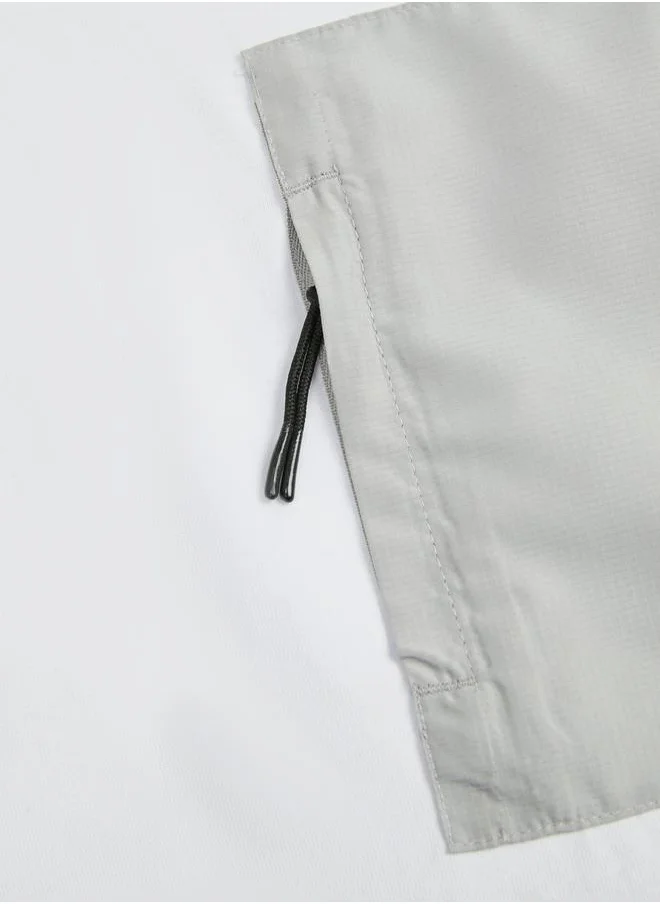 JACK & JONES Solid Zip Pocket Detail Crew Neck T-Shirt