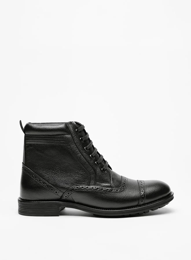LBL by Shoexpress Men Solid Chukka Boots with Lace-Up Closure