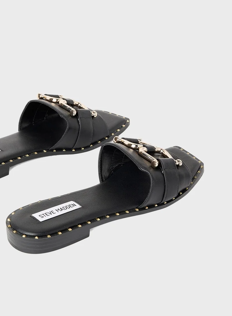 STEVE MADDEN Trefoil Flat Sandals