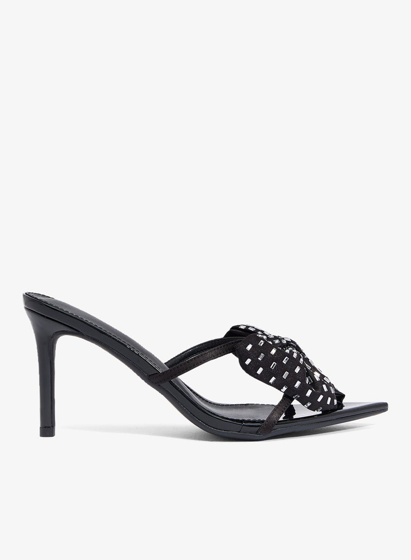 جينجر صنادل بكعب عالٍ مزينة باللؤلؤ بتفاصيل فيونكة - Image 1