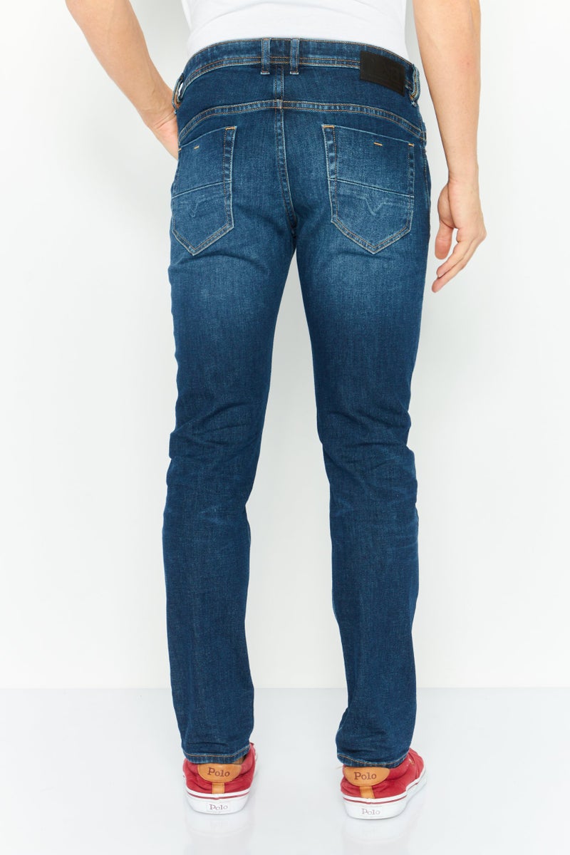 DIESEL جينز ضيق للرجال بتصميم مغسول وقابل للتمدد، أزرق داكن - Image 3