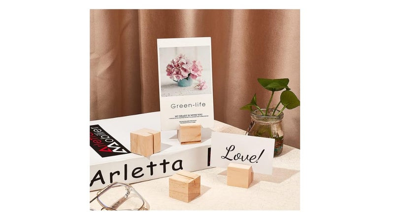 Ormango حاملات بطاقات المكان الخشبية وأرقام الطاولات (2x1.5x1.5 بوصة) | عرض الصور وبطاقات العمل للمكتب، والعشاء، والفعاليات، والمطاعم، وحفلات المنزل مجموعة 8 قطع - Image 5